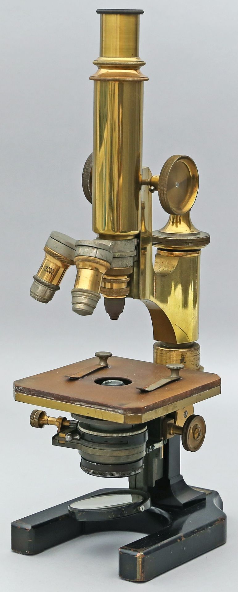 Mikroskop mit 3 Linsen, Reinhold Kühn.