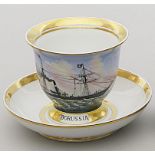 Ziertasse mit Untertasse, so genannte "Captains Cup". Tasse schauseitig mit bunt gemalter