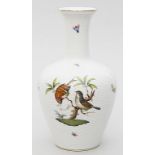 Vase, Herend. Balusterform mir Korbrelief. Bunte Bemalung "Rothschild", Goldränder. Stempelmarke