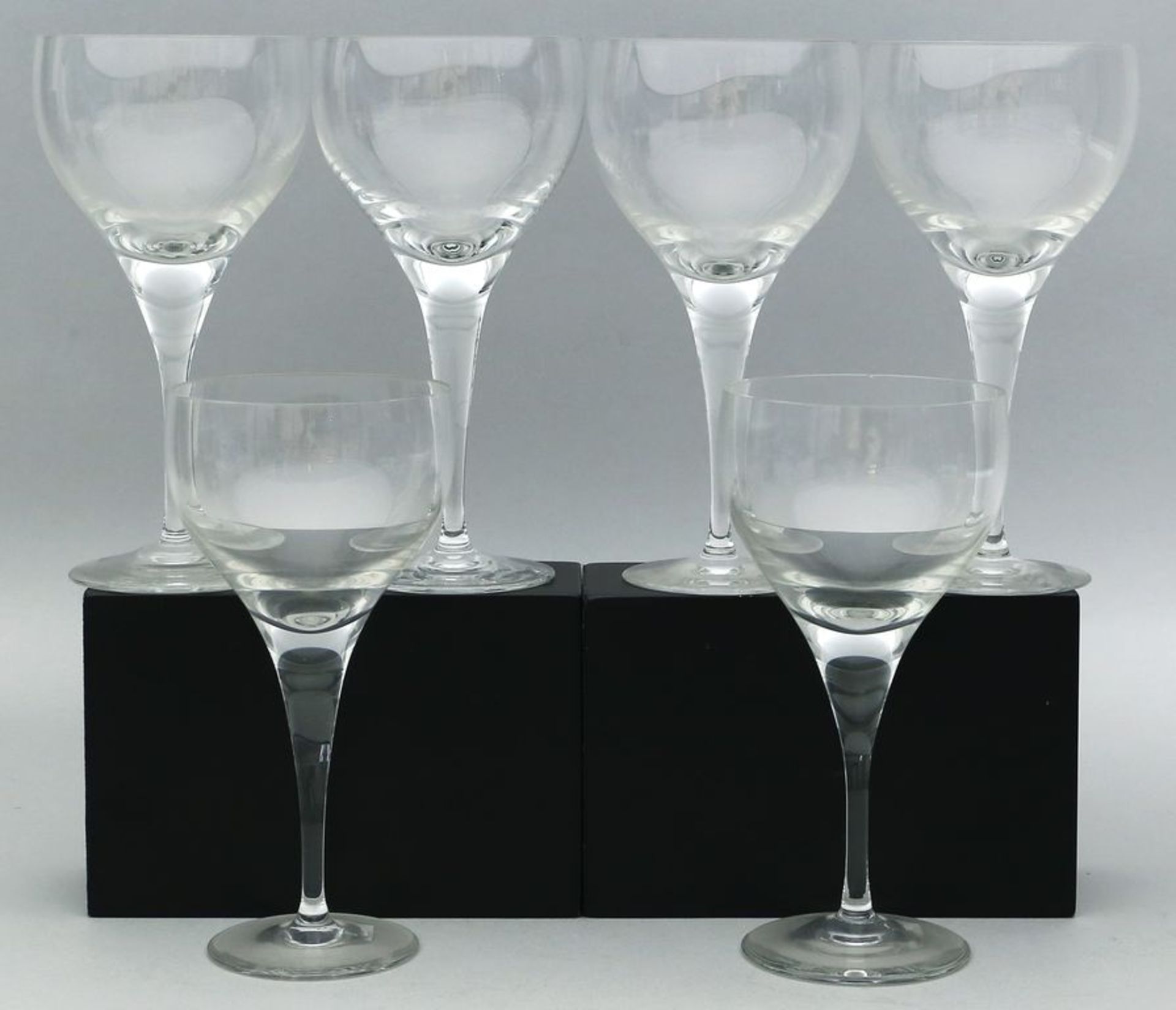 6 Weingläser, Rosenthal. "Lotus". Farbloses Glas. Rosenthal, studio-linie, 20. Jh. H. 17 cm.