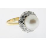 Geelgouden ring met diamant en parel