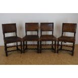 Serie van 4 Renaissance stoelen