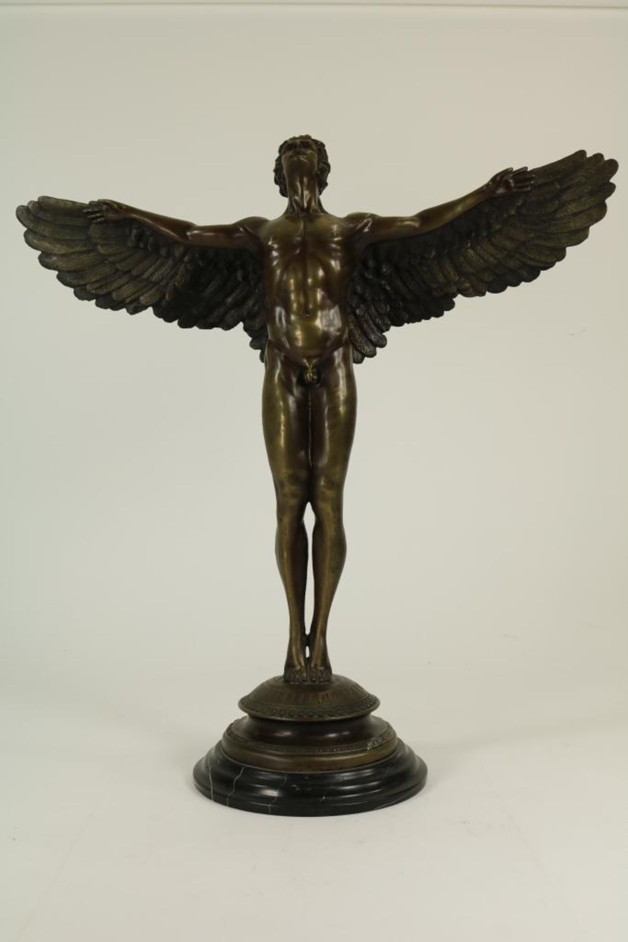 Bronzen sculptuur van Icarus