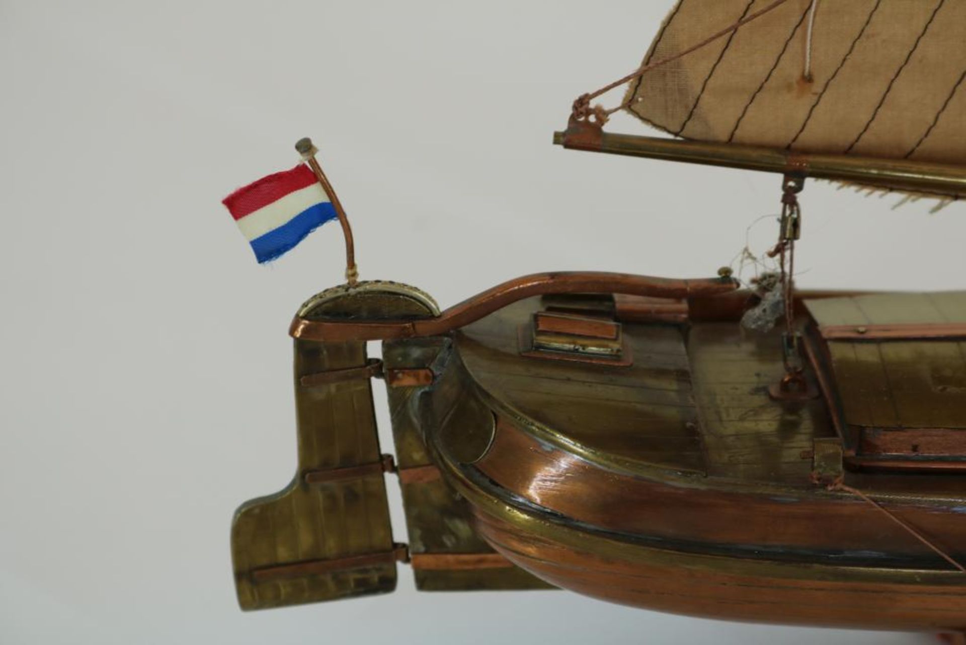 Koperen modelboot van tjalk - Image 2 of 4