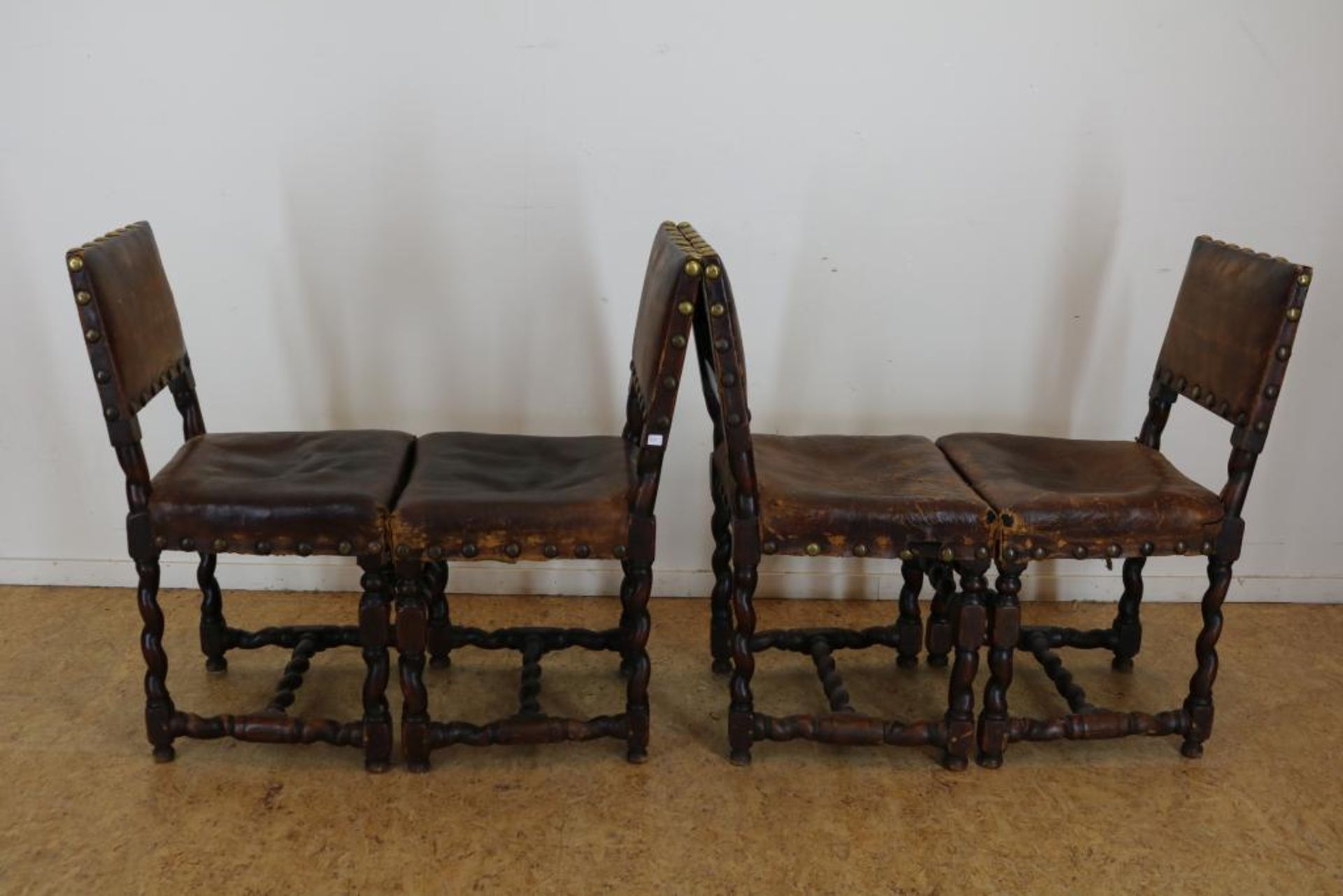 Serie van 4 Renaissance stoelen - Image 2 of 5