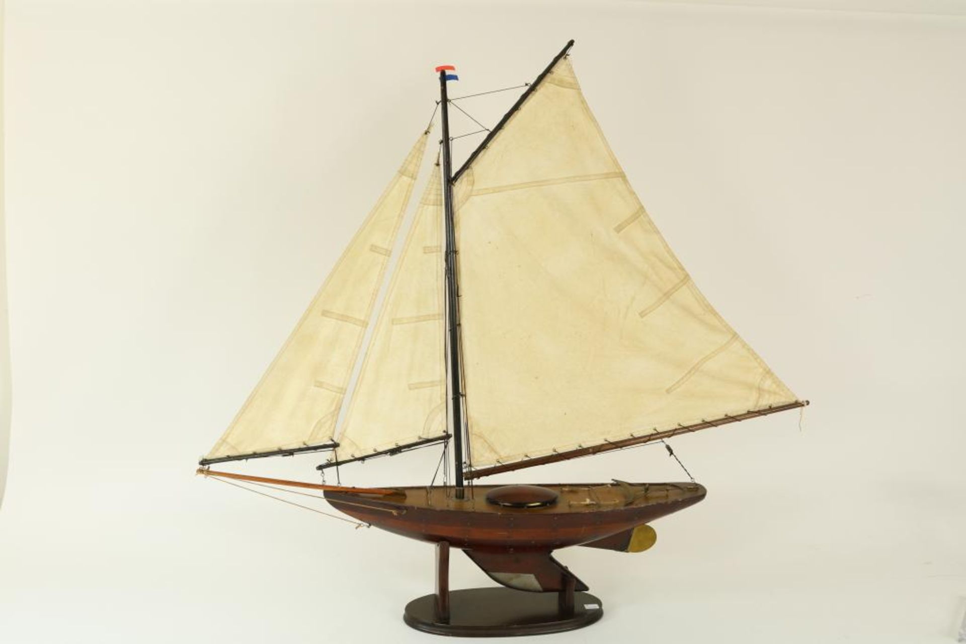 Houten model van zeiljacht