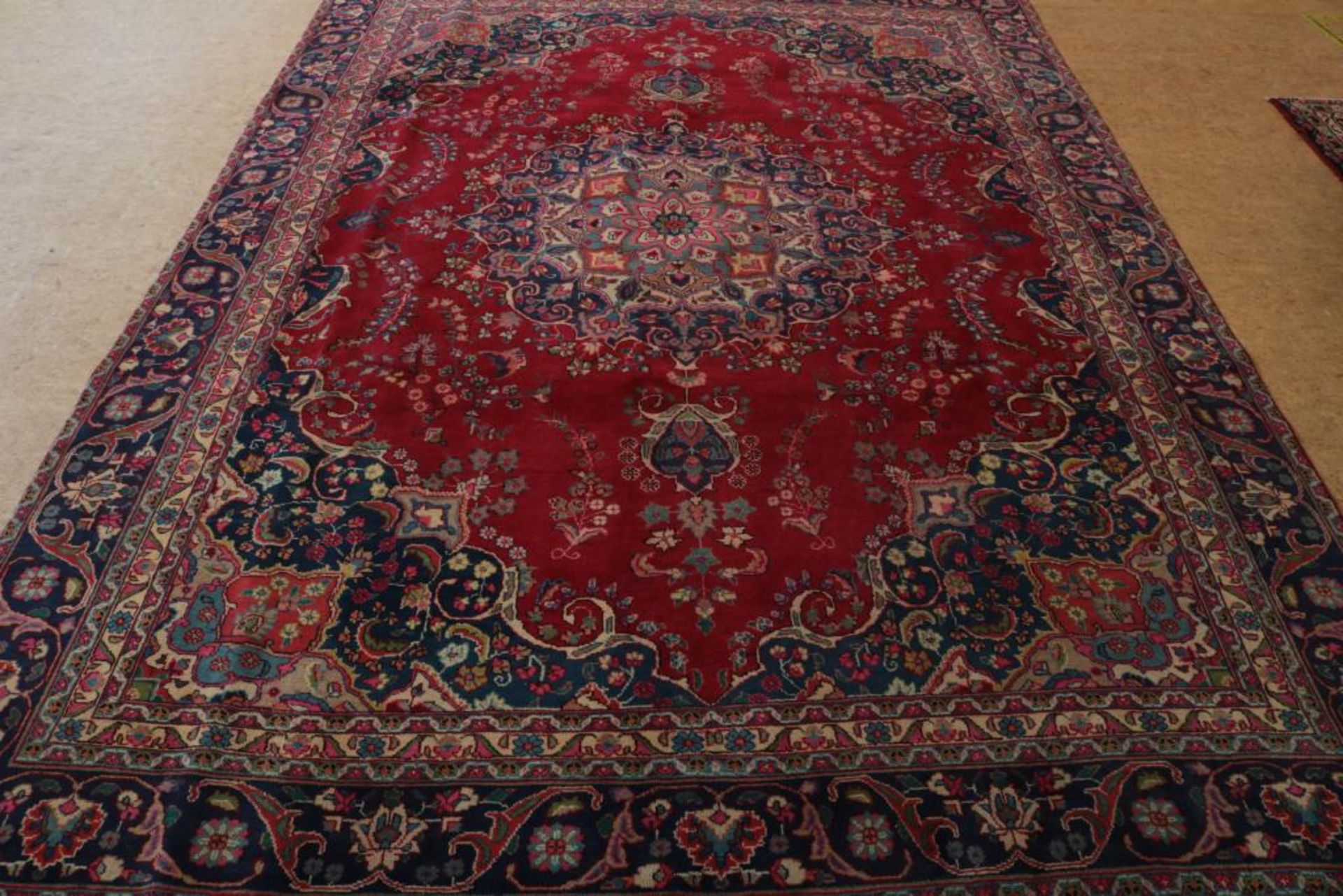 Tapijt, Esfahan 370 x 295 cm.