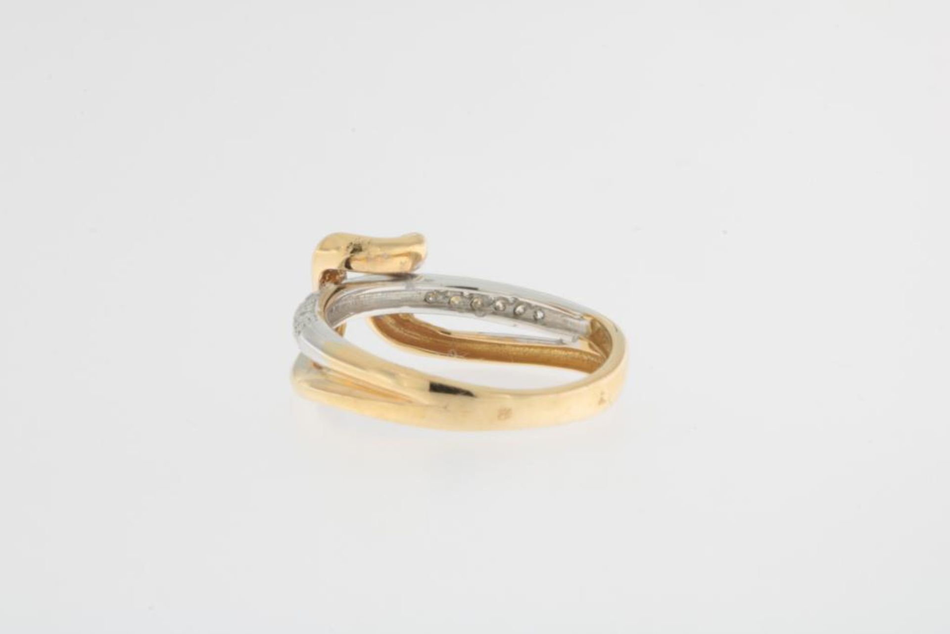 Bicolour fantasie ring met diamant - Image 3 of 3