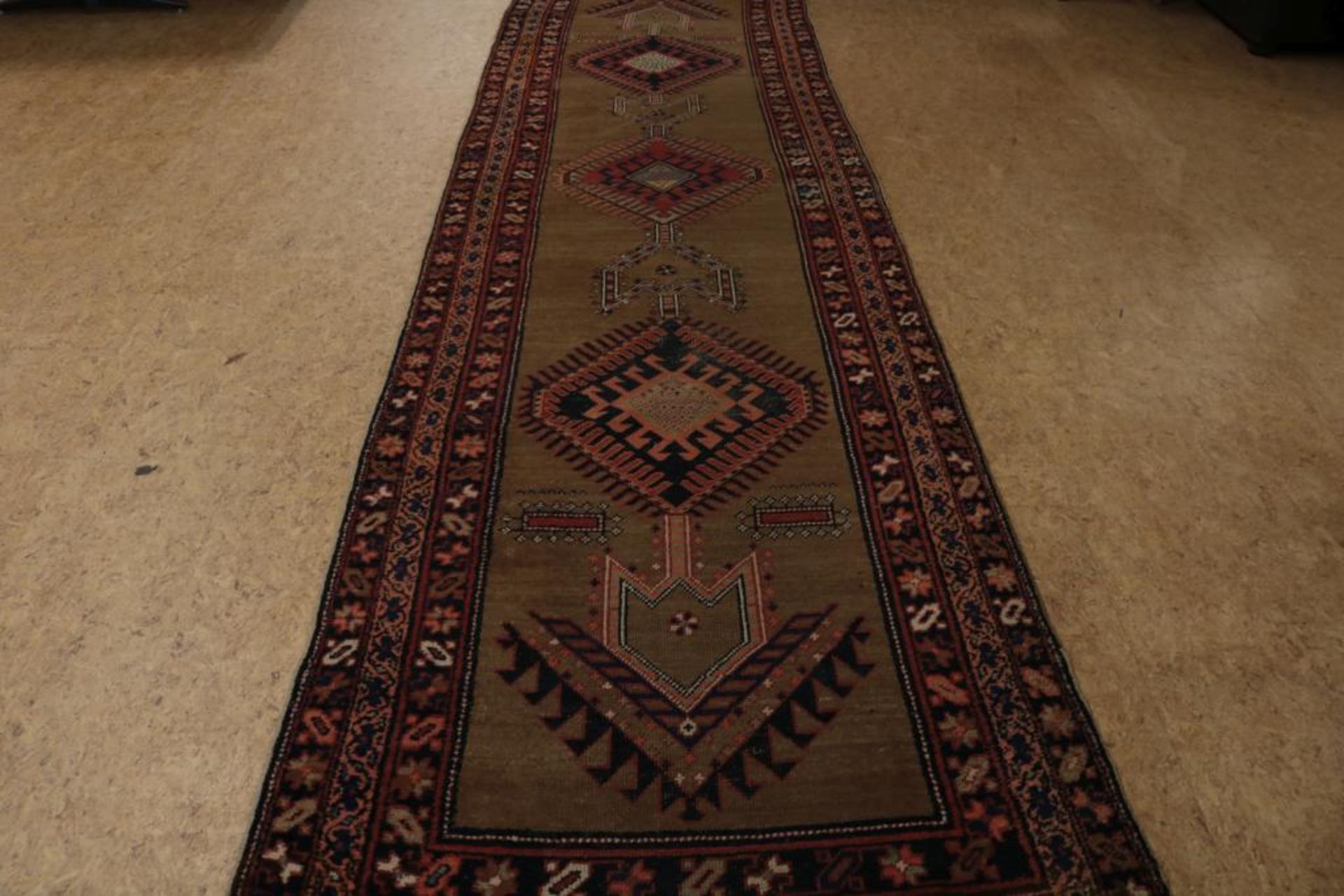 Tapijt loper, Kazak 415 x 110 cm.