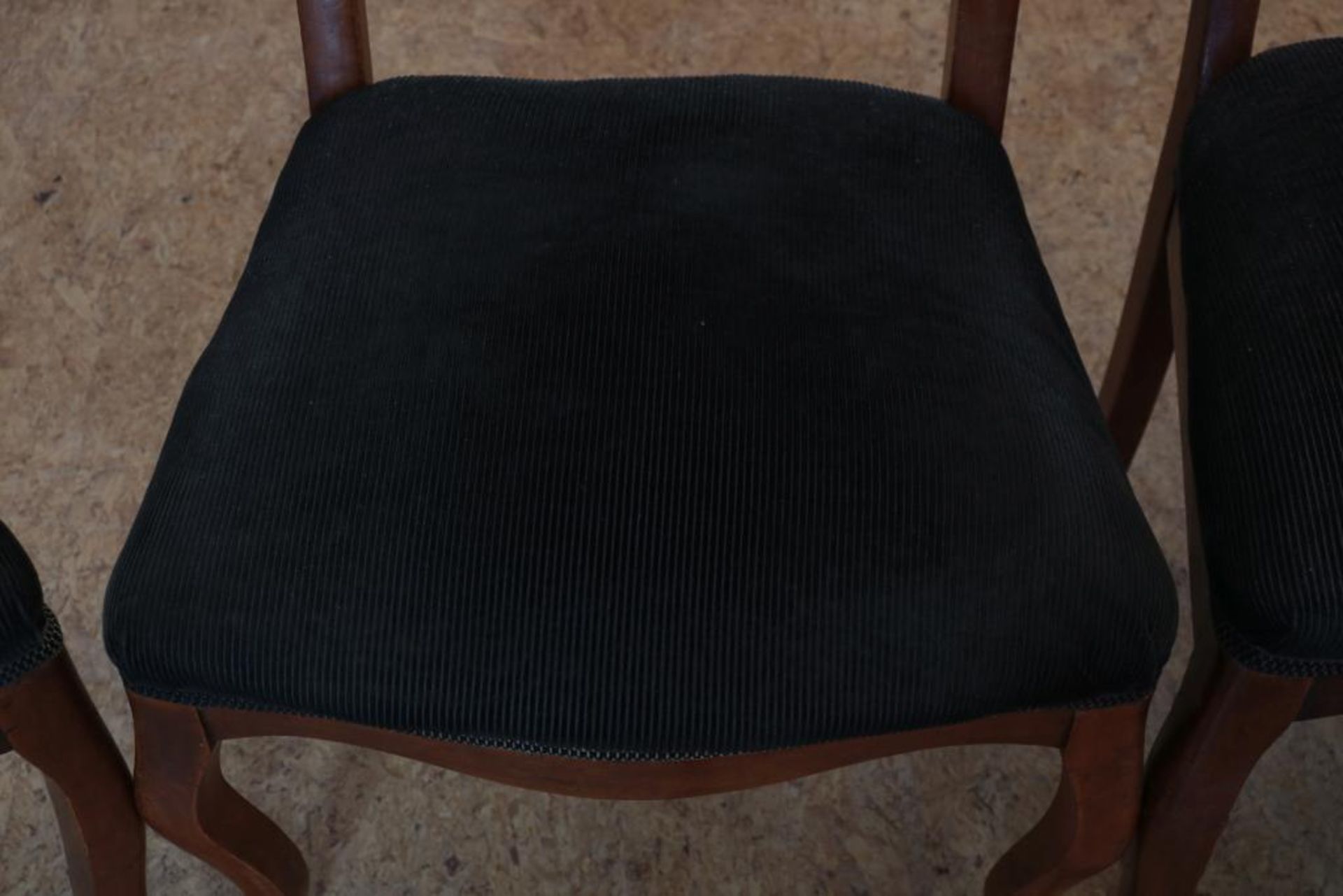 Serie van 7 Biedermeier stoelen + hokker - Bild 2 aus 6