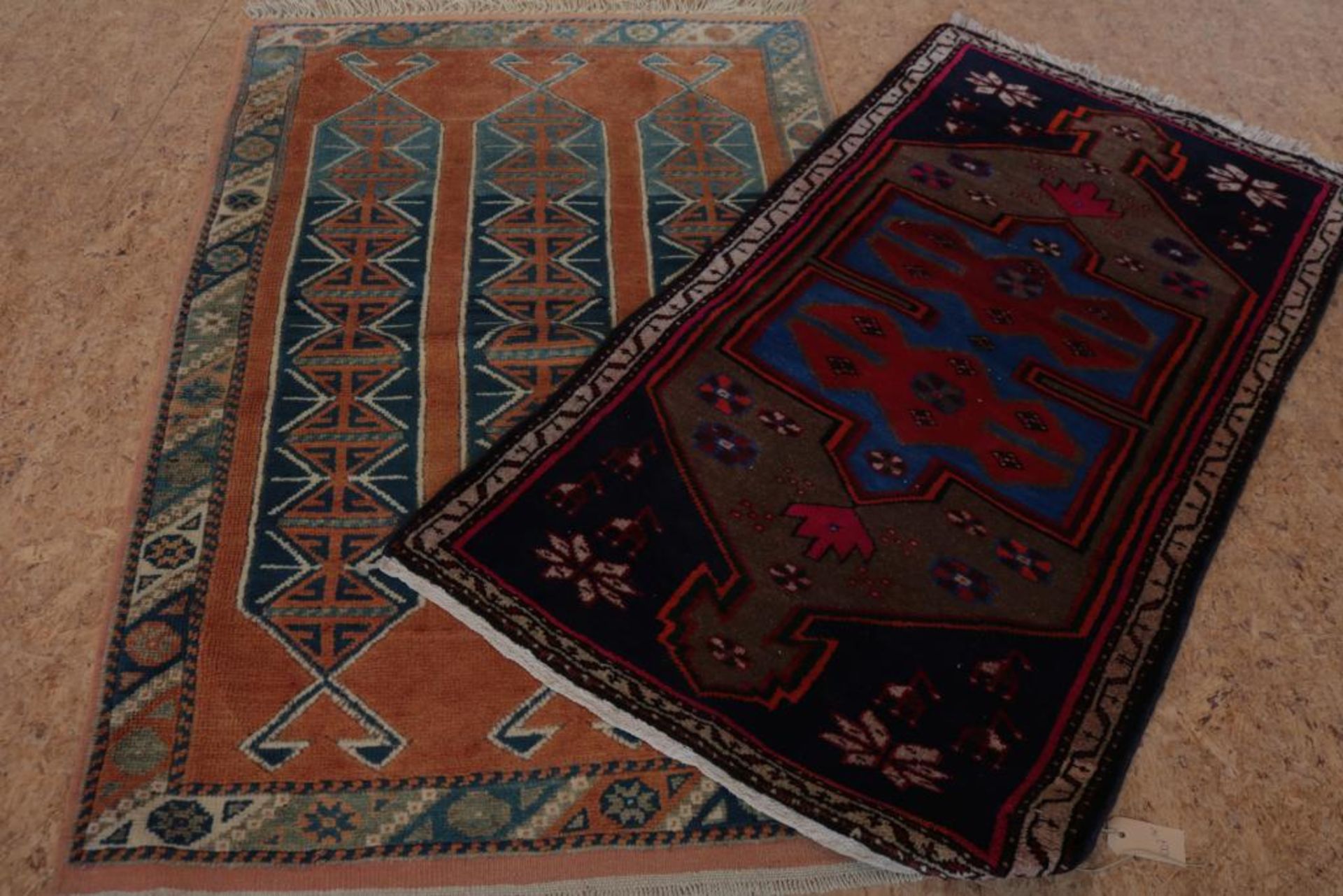 Lot van 2 tapijten, Kazak  147 x 81 cm