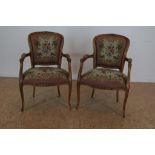 Stel noten Louis XV-stijl damesfauteuils