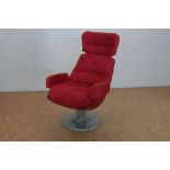 Moderne armfauteuil met rode bekleding