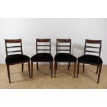 Serie van 4 mahonie eetkamer stoelen