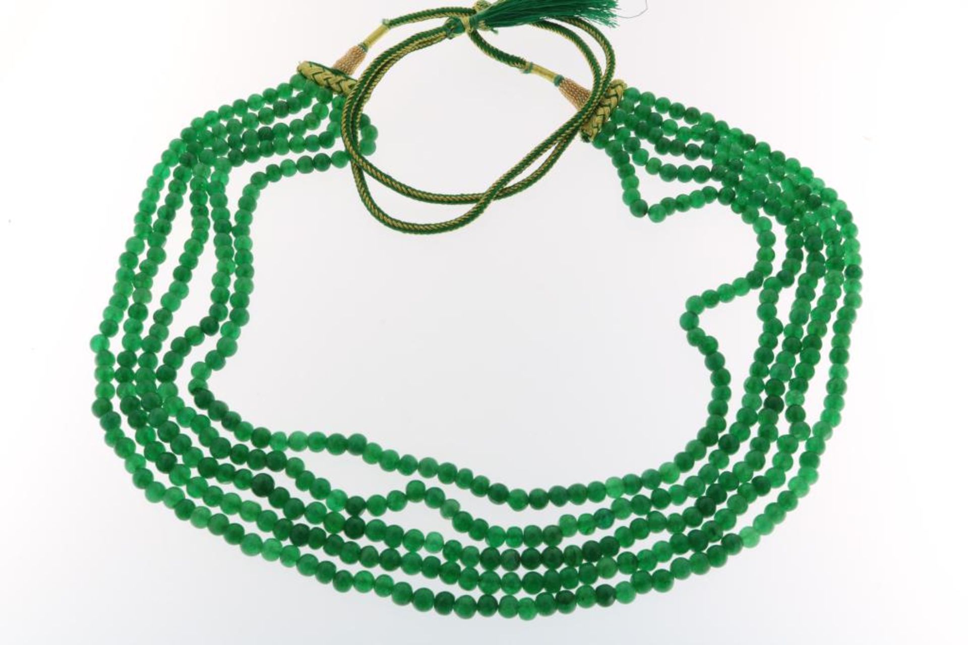 5-Strengs smaragd kralen collier