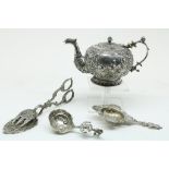 Lot zilver, Oud Hollands, wo. theepot