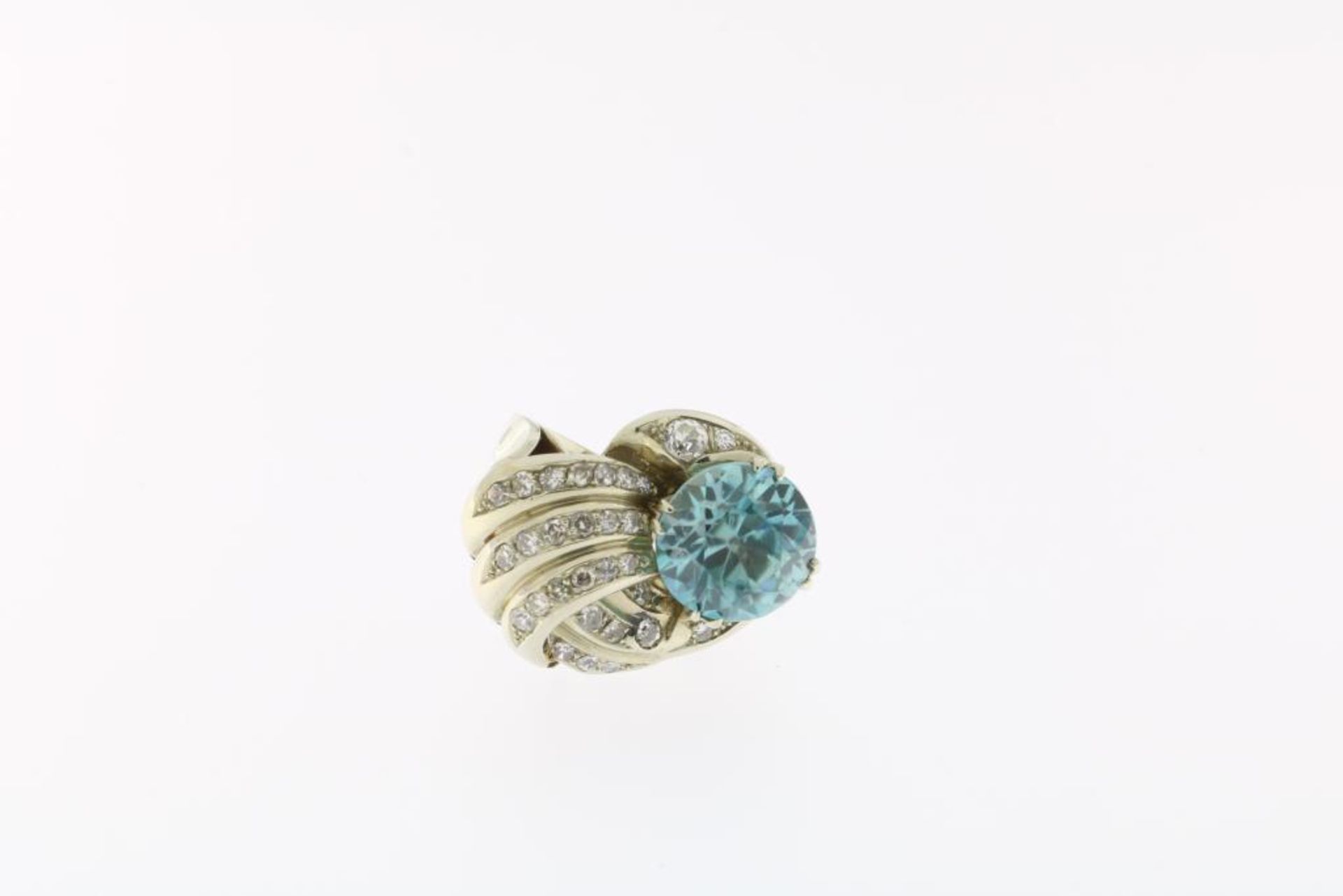Witgouden ring, Art Deco, blauwe zirkoon