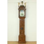 Staand horloge in wortelnoten kast