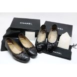 CHANEL 2 paar ballerinas, zwart en bruin