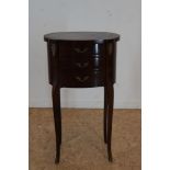 Gebeitst noten Louis XV-stijl commode