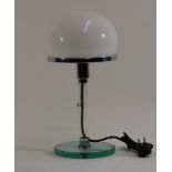 Bauhaus stijl tafellamp