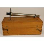 Saccharimeter in houten kist