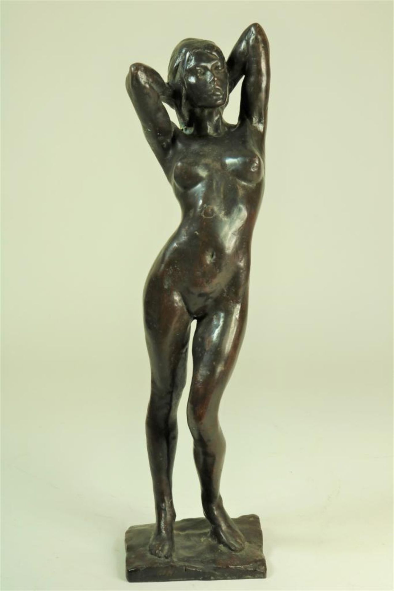 Bronzen sculptuur van naakte dame