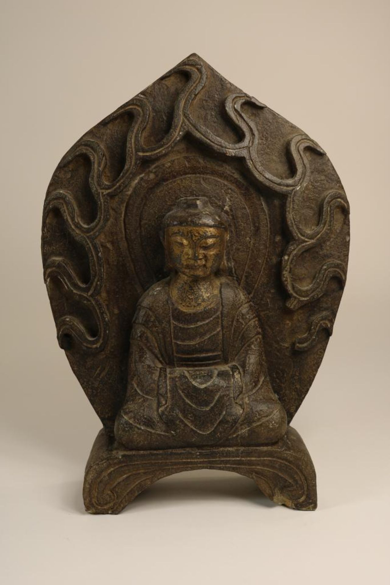 Natuurstenen sculptuur van Boeddha