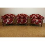 armfauteuils met rode bekleding (3x)