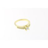 Gouden ring met diamant, 0,34 ct.