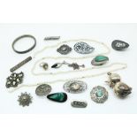 Lot zilveren sieraden