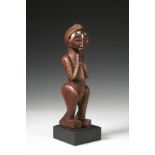 DRC., Holo standing female figure, ca. 1940