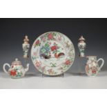 China, een collectie famille rose porselein, Qianlong,