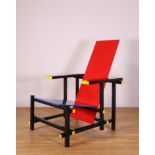 Naar Gerrit Rietveld, 'Rood-Blauwe Stoel'