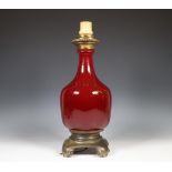 China, sang de Boeuf vaas gemonteerd als tafellamp, 19e eeuw,