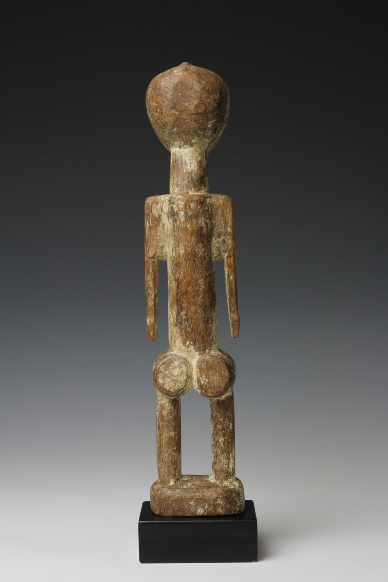 Togo, Ada, standing female figure - Image 6 of 7