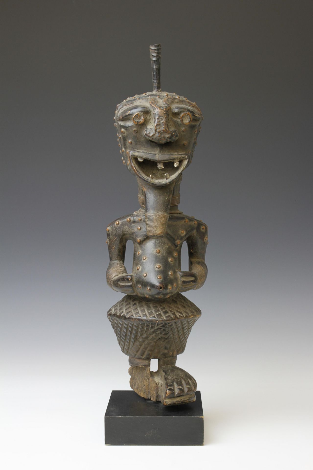 A Songye style figure - Image 2 of 2