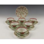 China, set van zeven famille rose porseleinen kopjes en negen schotels, modern,