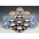 China, een collectie blauw-wit, famille rose en Imari porseleinen kommen en schotels, Kangxi, Qianlo
