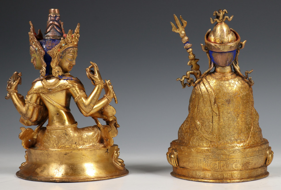 Tibet, twee verguld bronzen figuren, 20e eeuw, - Image 6 of 6