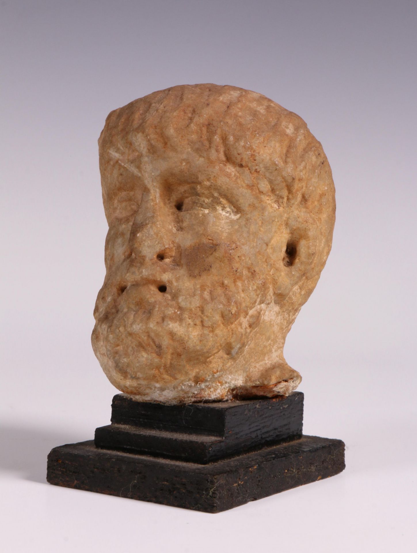 Roman fragment of a marble buste, 2nd-3rd century - Bild 4 aus 5