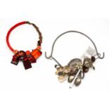 Tota Reciclados, (1963), twee colliers uit de serie Broken Memories 2014/2015