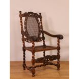 Notenhouten fauteuil, Louis XIV, eerste helft 18e eeuw,