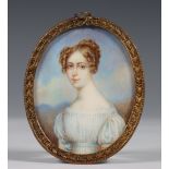 Toegeschreven aan Moritz Michael Daffinger (1770-1849), ovale portret miniatuur, 'dame in witte jurk