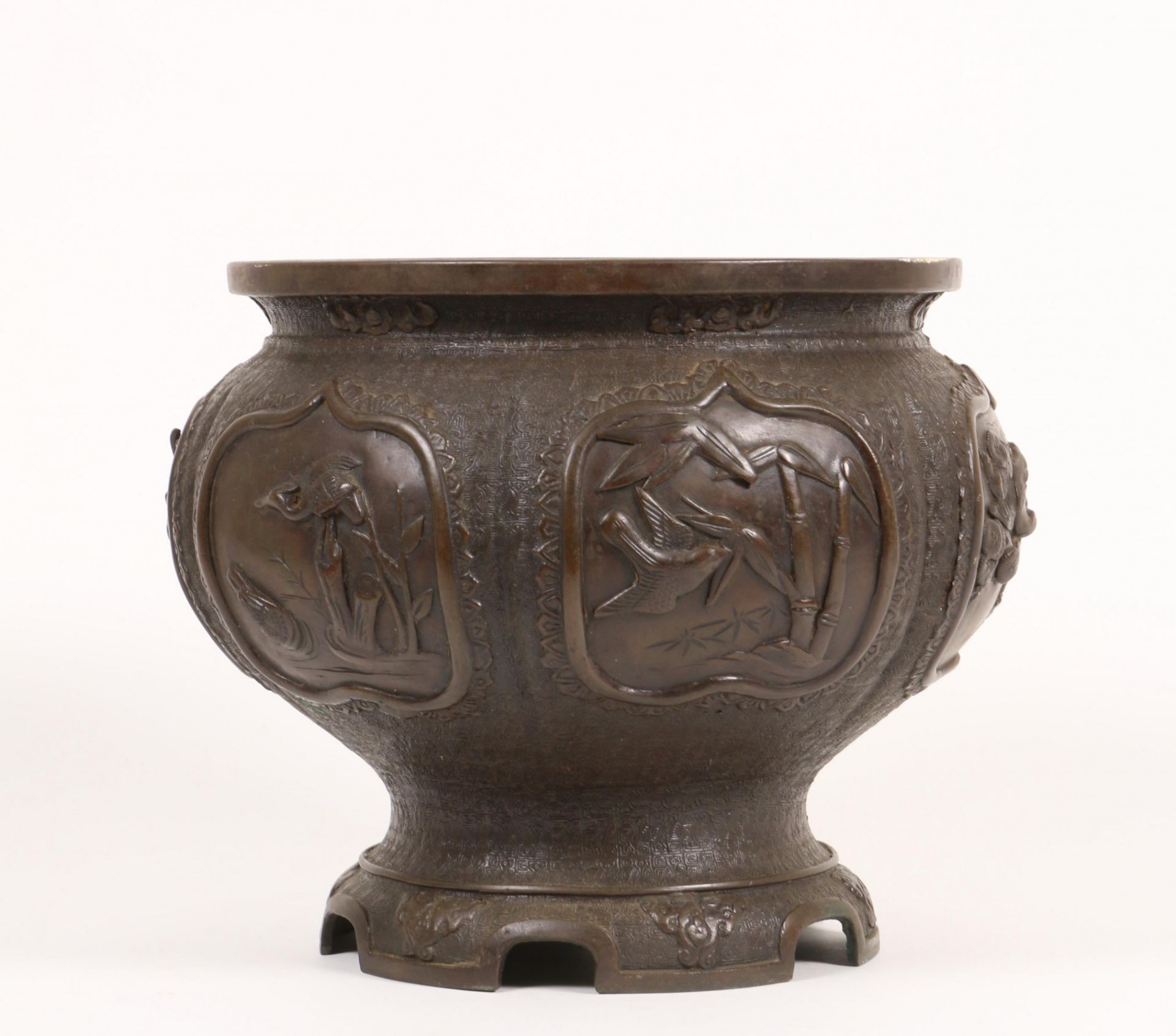 Japan, bronzen cache-pot, ca. 1920 - Bild 3 aus 5