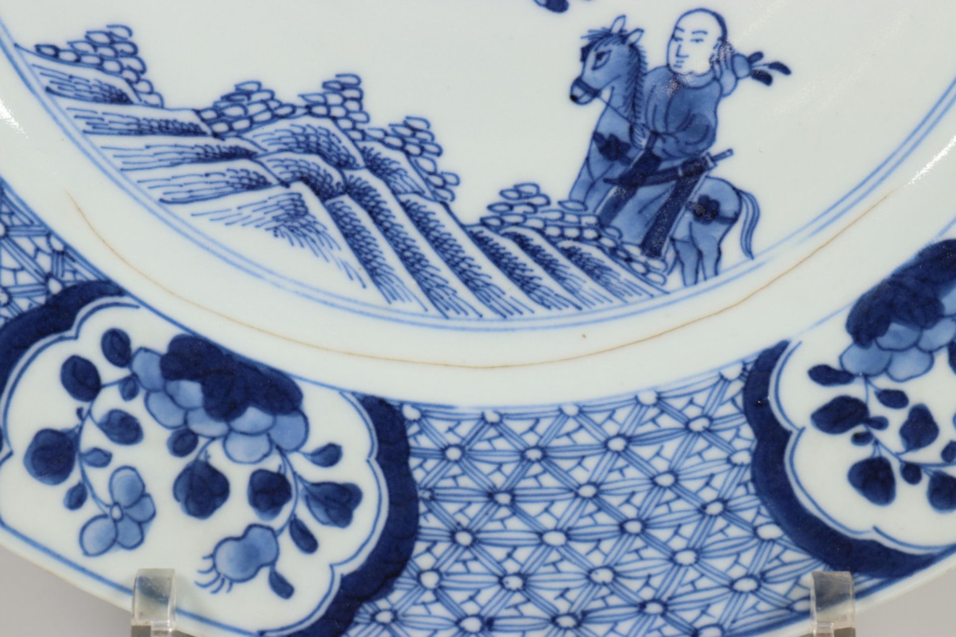 China, een blauw-wit porseleinen serviesgedeelte, laat Qing-dynastie, - Bild 43 aus 44