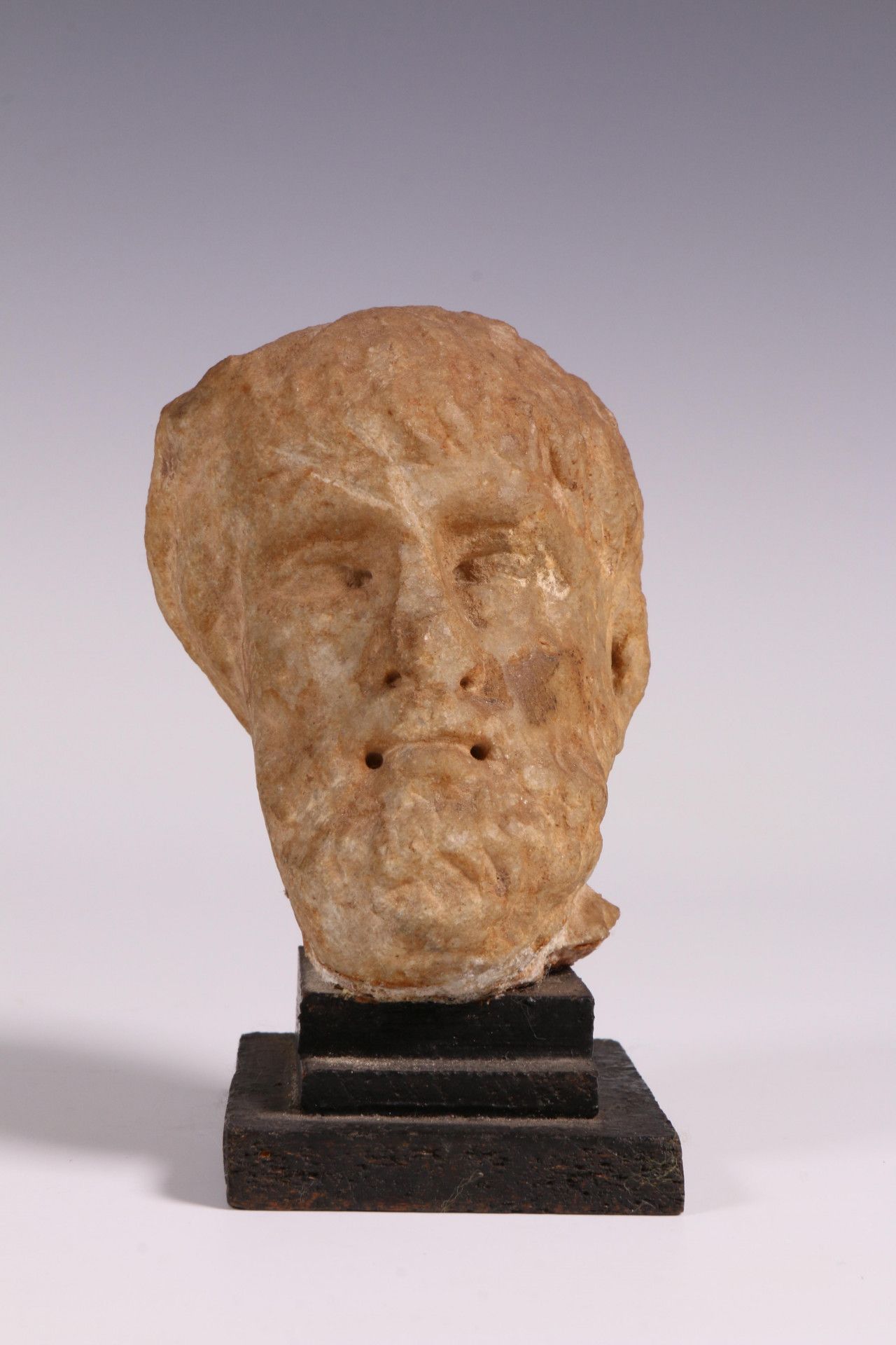 Roman fragment of a marble buste, 2nd-3rd century - Bild 3 aus 5