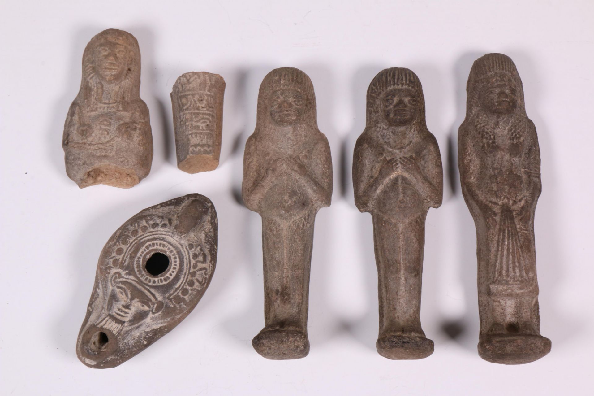 Various Egypt style objects.
