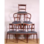 Set van vier mahoniehouten eetkamerstoelen, 19e eeuw en twee mahoniehouten krakelingstoelen, 19e eeu