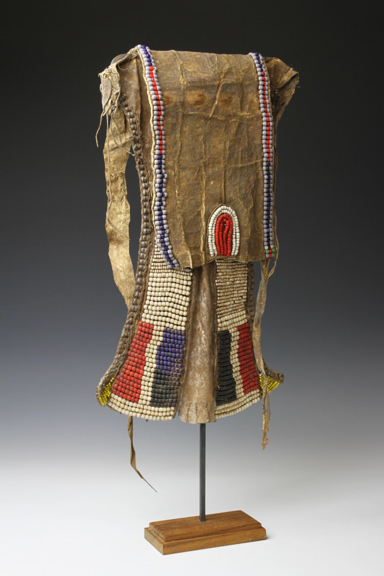 Kenia, Turkana, two leather apron - Image 3 of 4